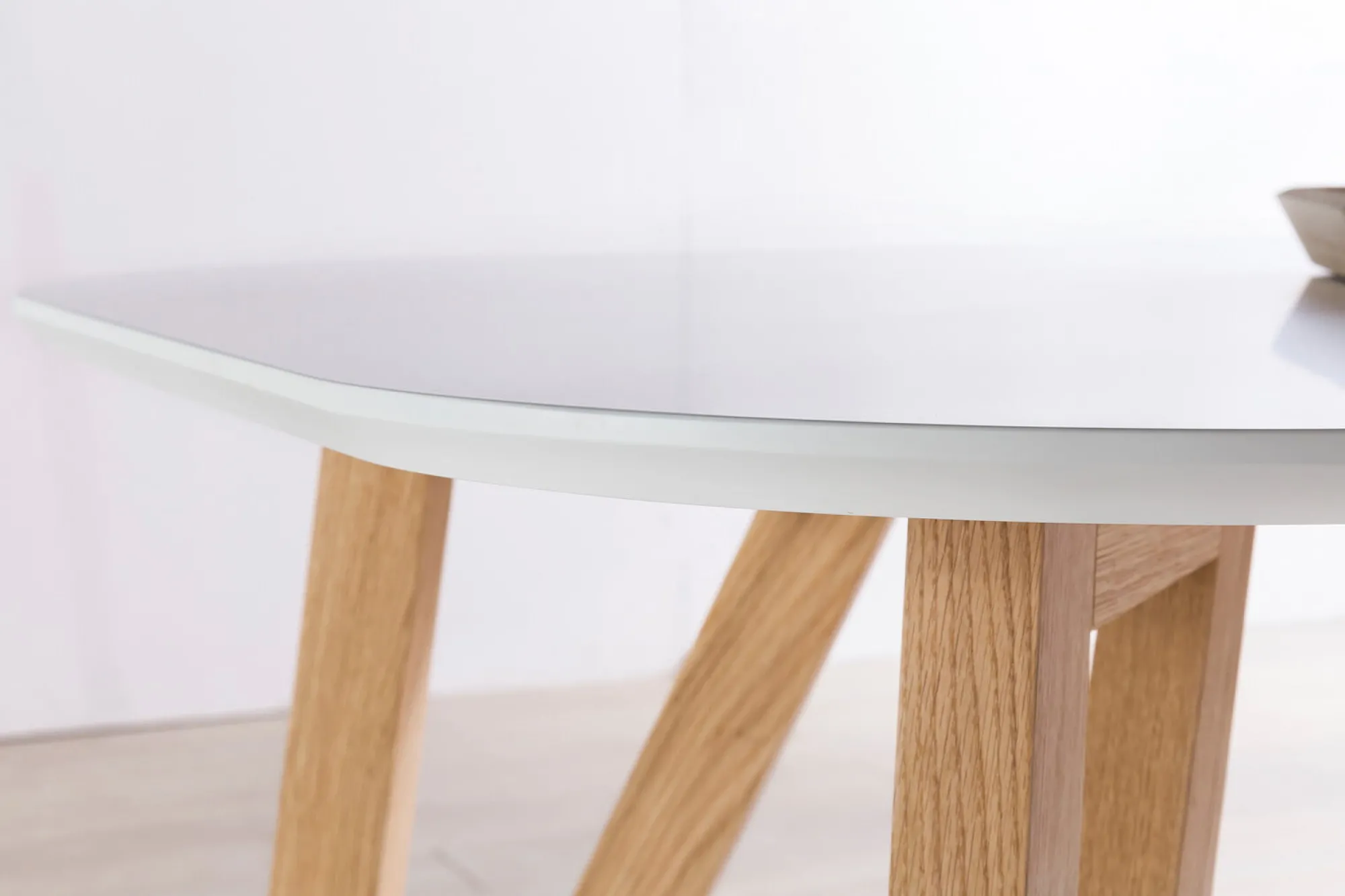 Eetkamertafels^Huisenthuis Eettafel Nikolaj Wit 140 cm