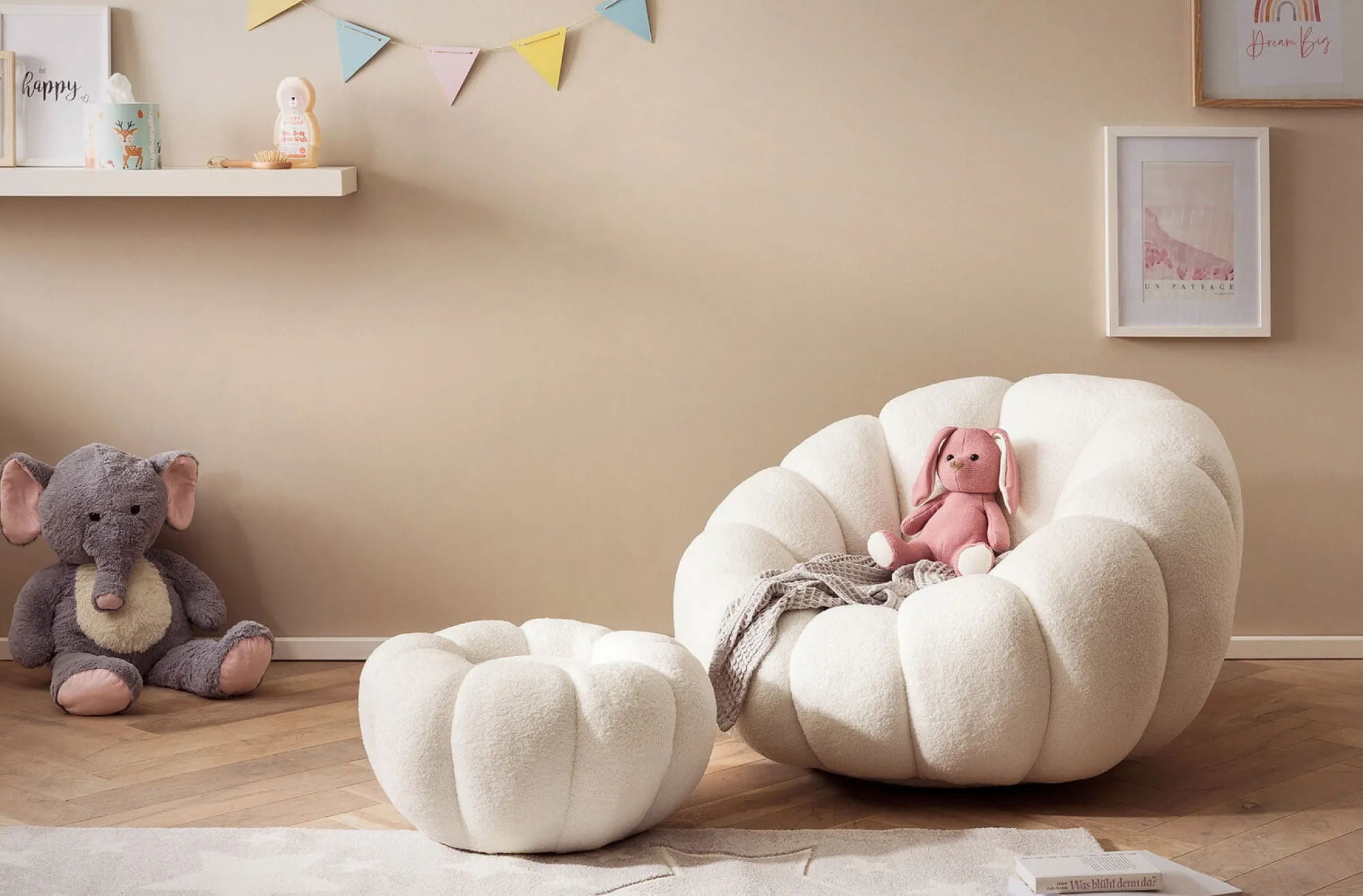 Fauteuils^Huisenthuis Fauteuil en poef Rosie Wit