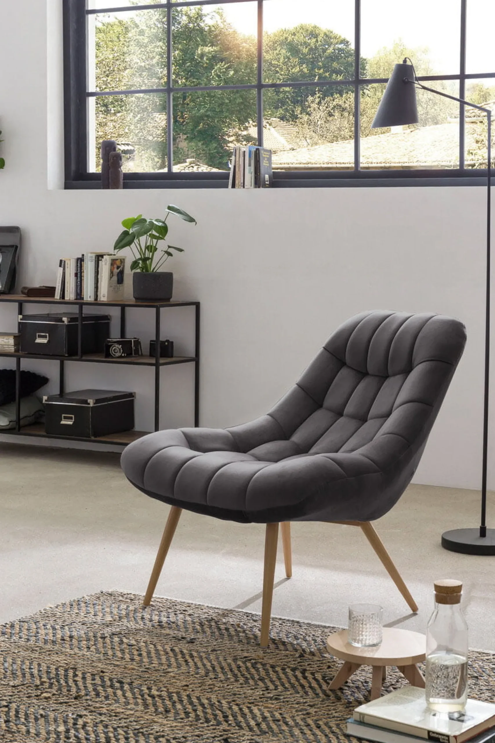 Fauteuils^Huisenthuis Fauteuil Louis Grijs